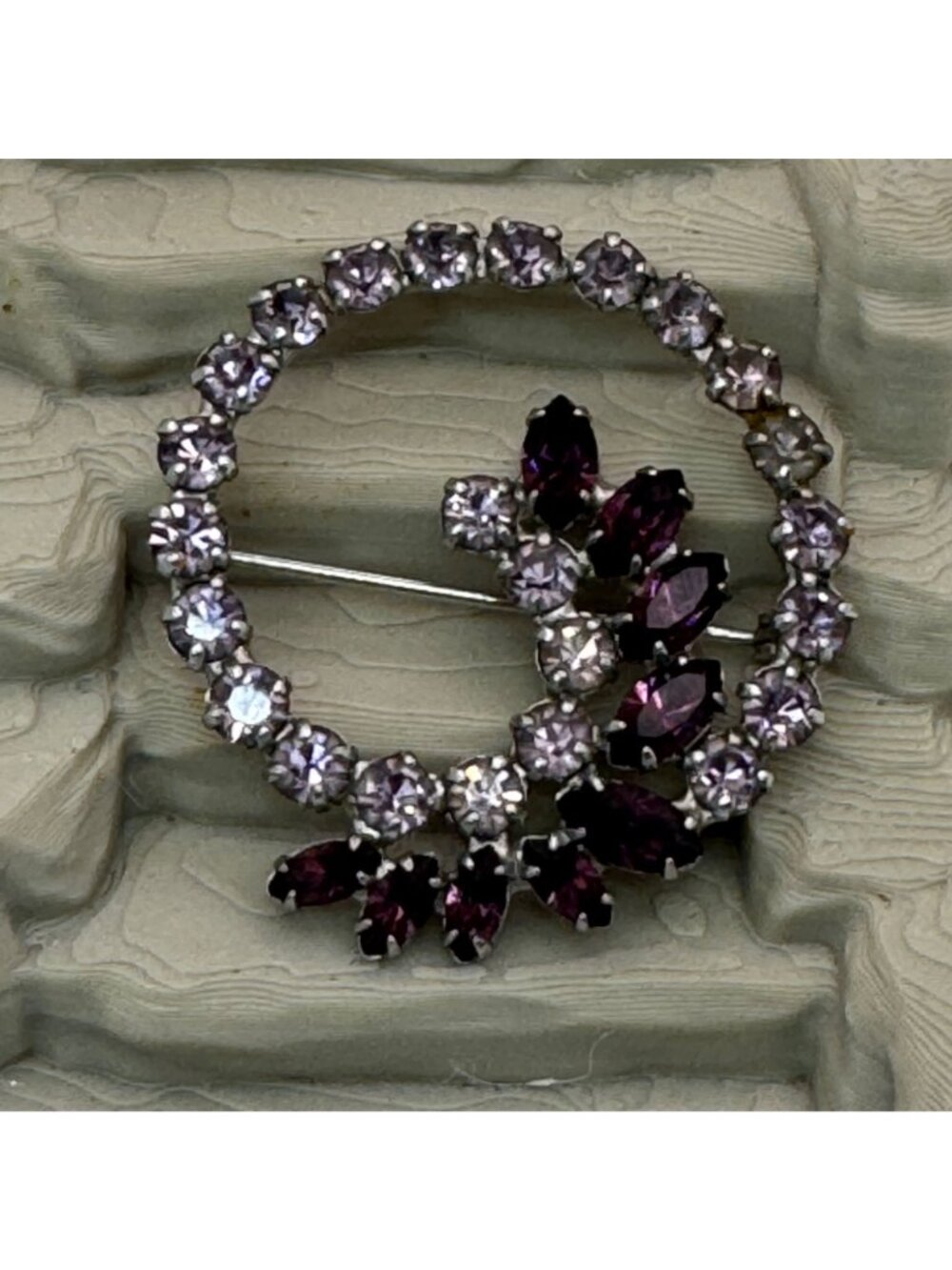 Amethyst Glass BDA Rhinestone Circle Brooch Purple & Clear 1.75" Statement Vtg - Picture 8 of 9